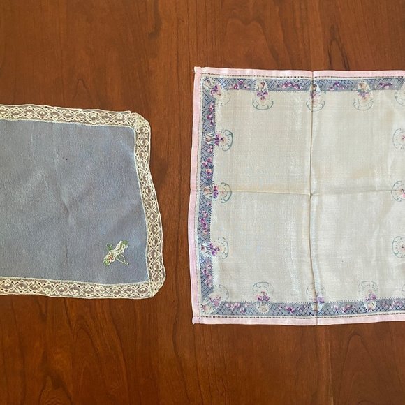 VINTAGE HANKIES! Set of two blue/lavender/white spring tones! GORGEOUS! - Picture 2 of 7